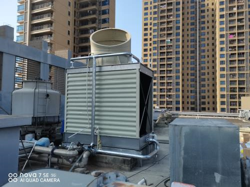 玻璃鋼冷卻塔為防止內循環凍住都做了哪些措施(閉式玻璃鋼冷卻塔怎么處理)